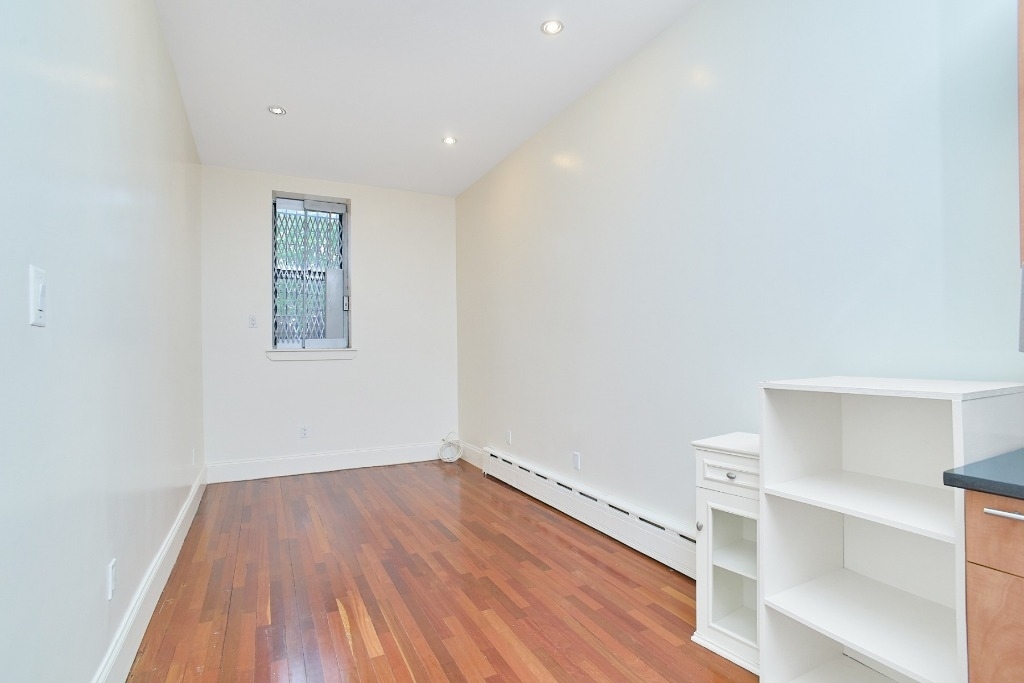 161 West 133rd Street - Photo 6