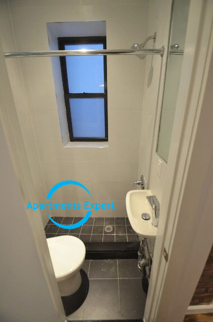 522 West 148th St - Photo 2