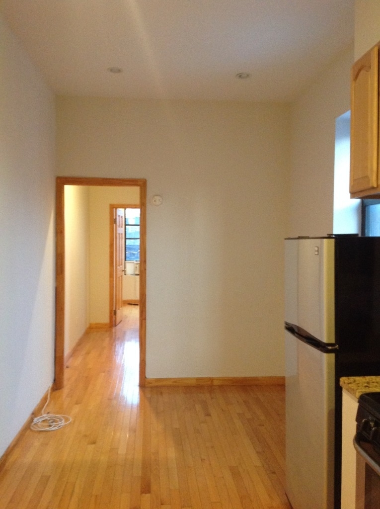 167 Mott St - Photo 2