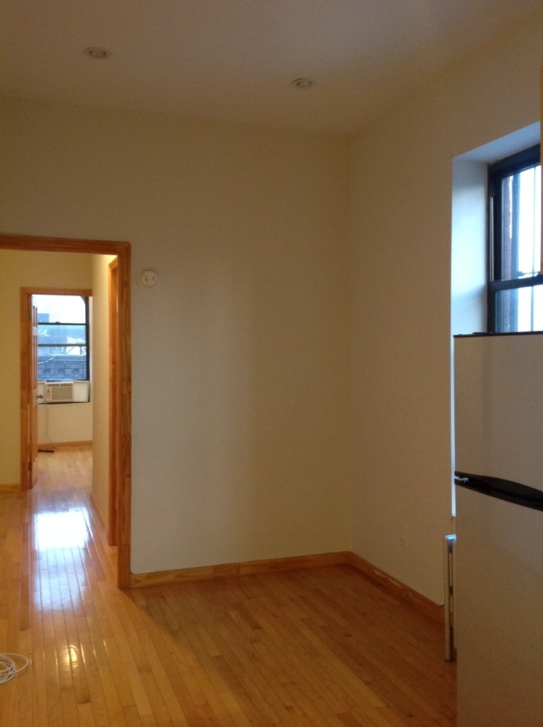 167 Mott St - Photo 4