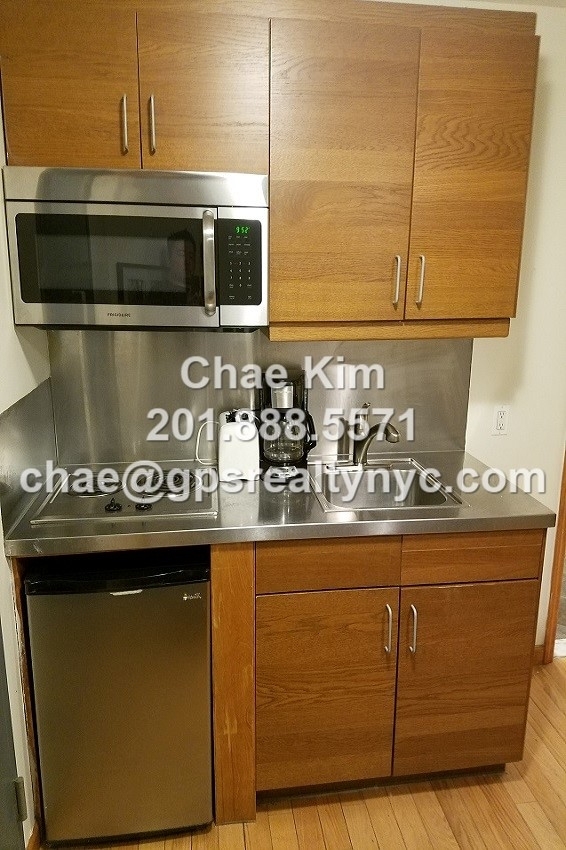 138 East 31st Street - Photo 1