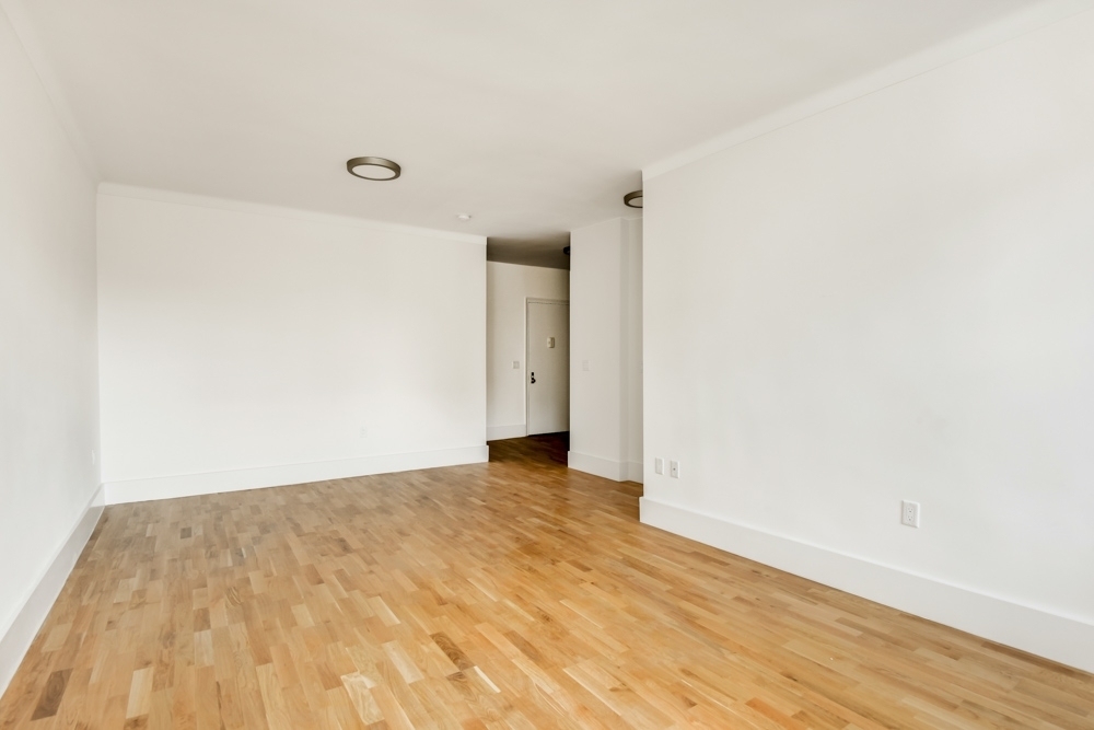 Linden Blvd #1B - Photo 6