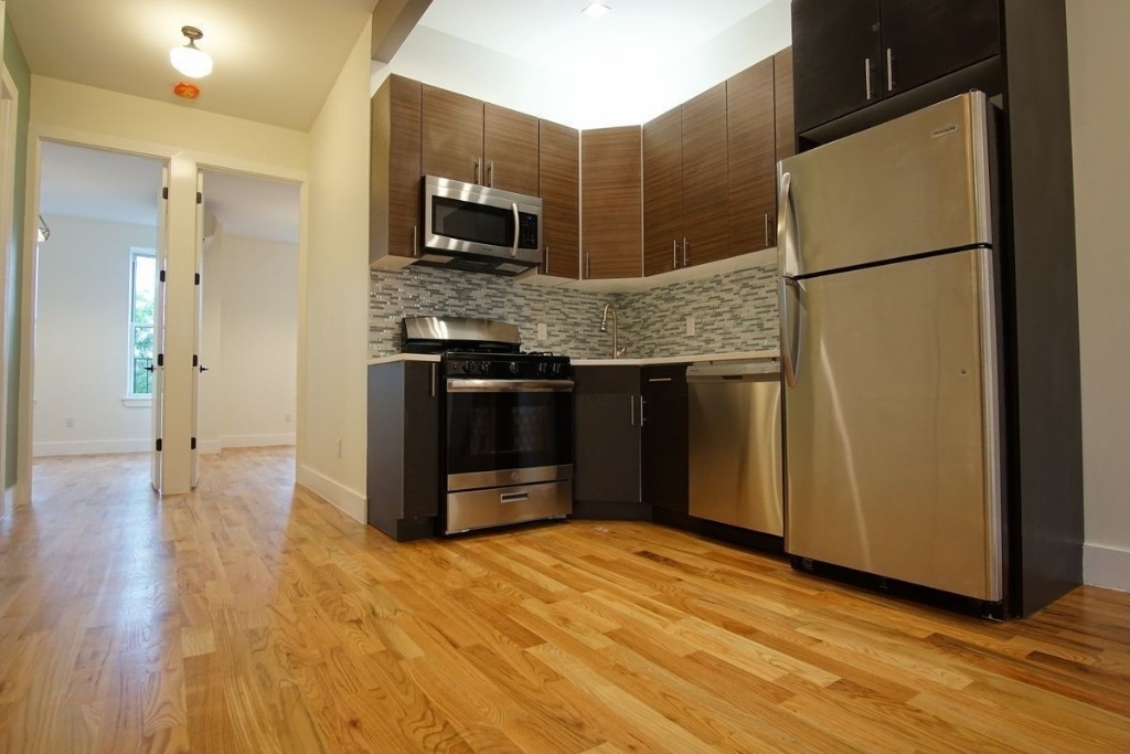 68 16th Street - Photo 2