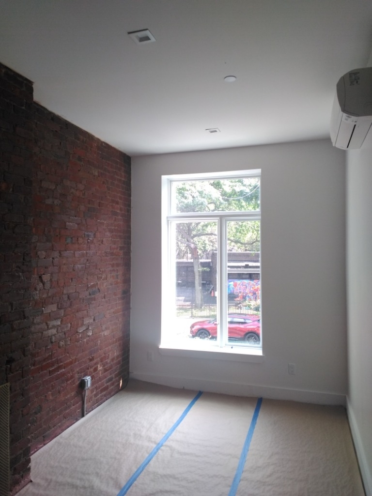 739 Park Avenue - Photo 4