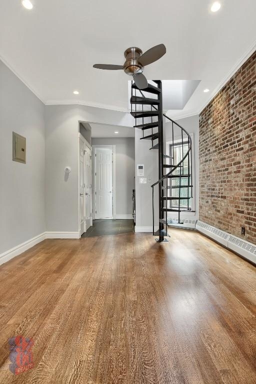 219 E 28th Street  - Photo 1