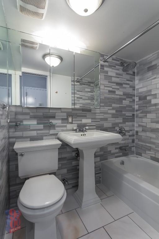 1373 First Avenue - Photo 6