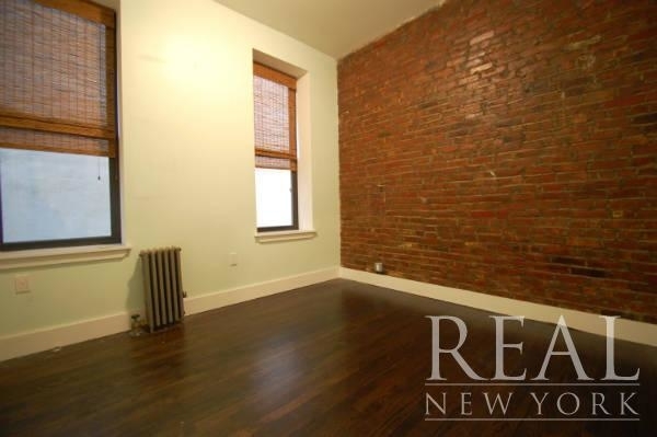 303 Broome St - Photo 2