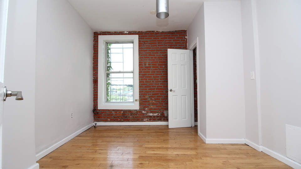 191 Sumpter St - Photo 2