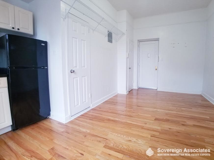 936 West End Avenue - Photo 1