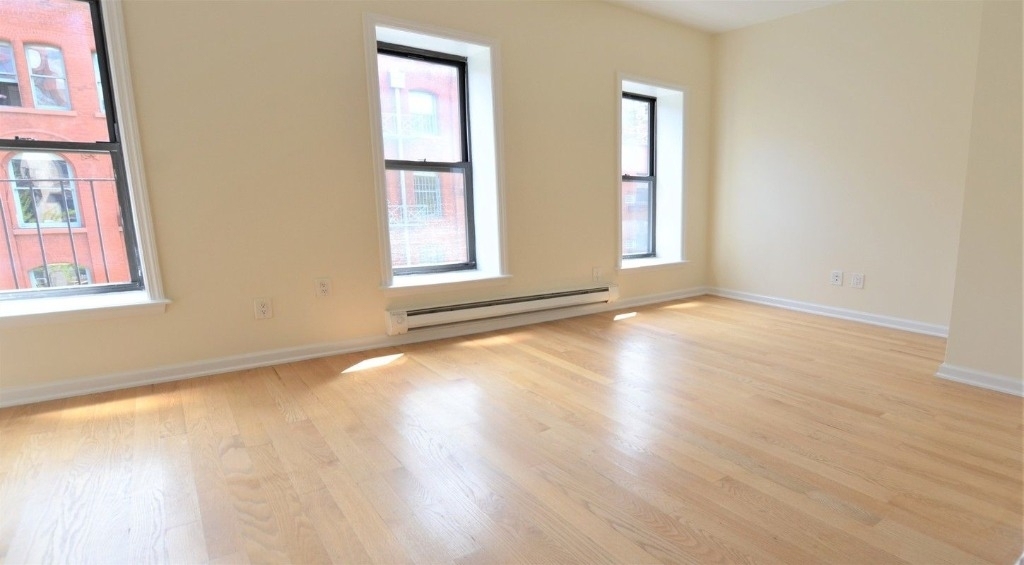 273 Mott Street - Photo 1