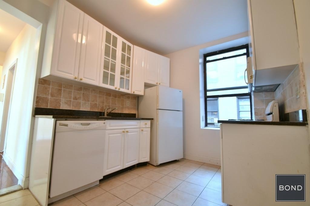 175 Lexington Avenue - Photo 1