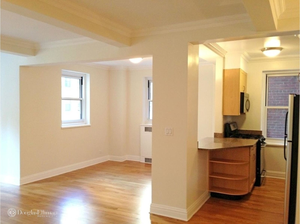 20 Park Avenue - Photo 2