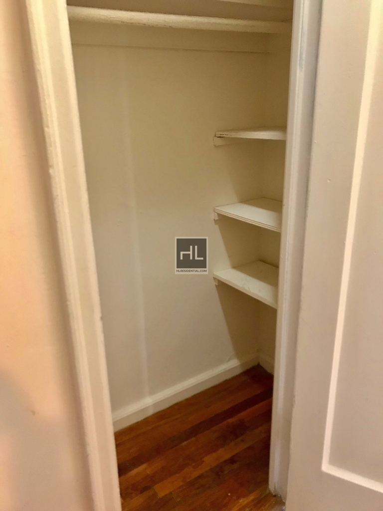 145 Seaman Avenue - Photo 9