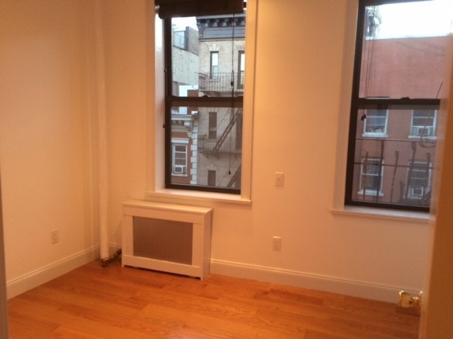 172 Mulberry St  - Photo 3