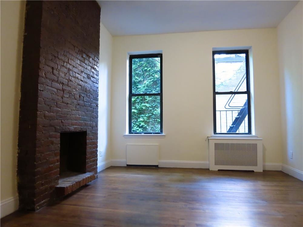 413 East 81 Street - Photo 1