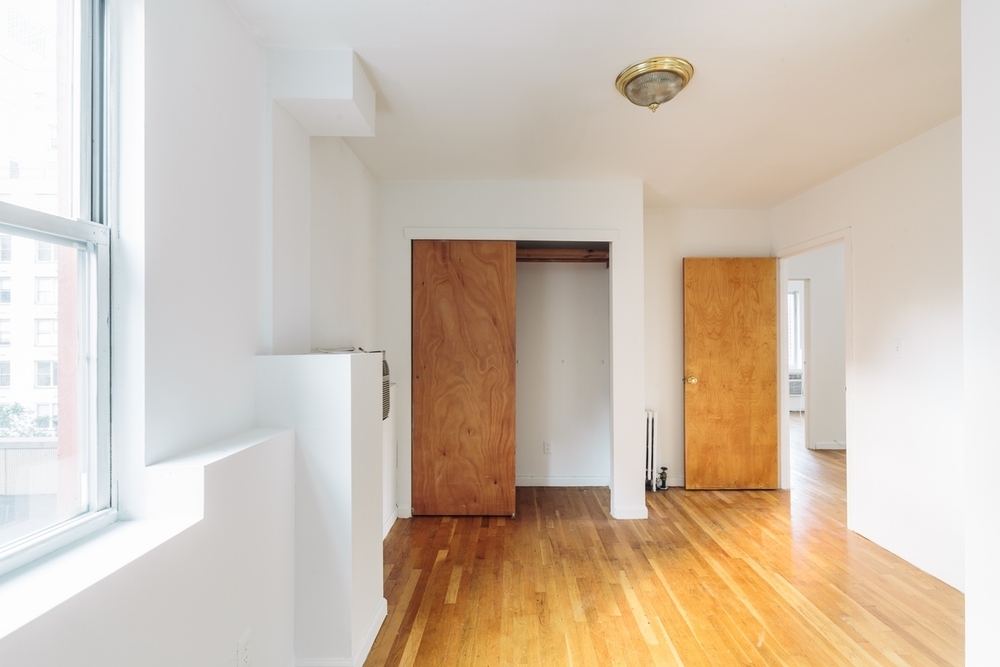 232 East 74th Street - Photo 6