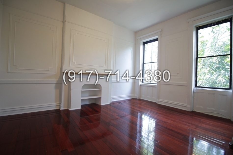 1020 Bedford Ave - Photo 0