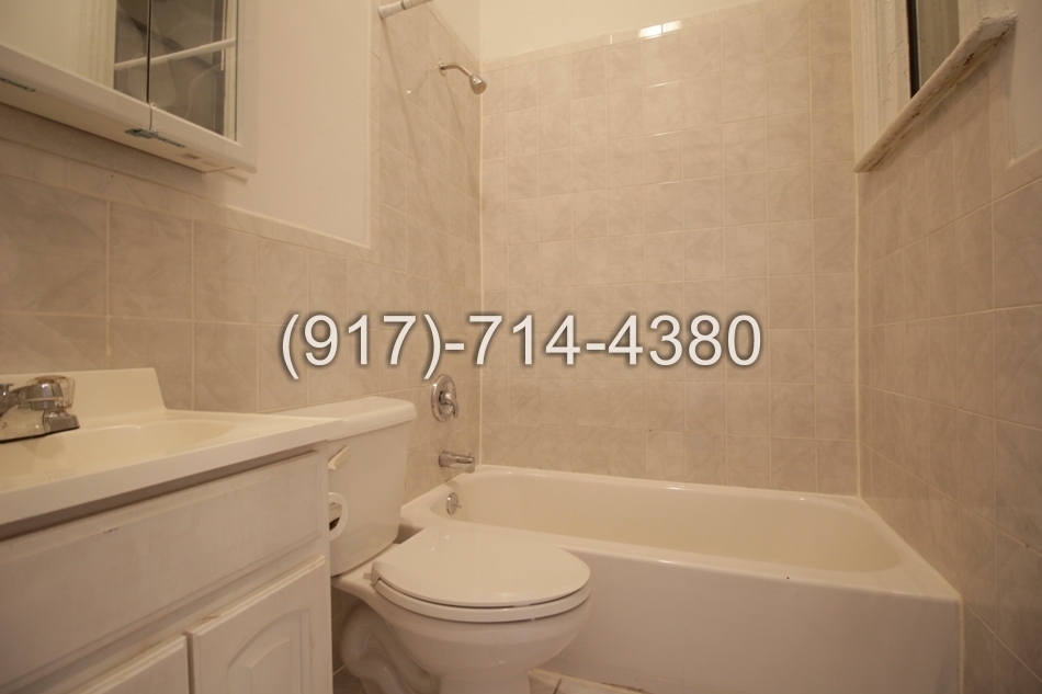 1020 Bedford Ave - Photo 9