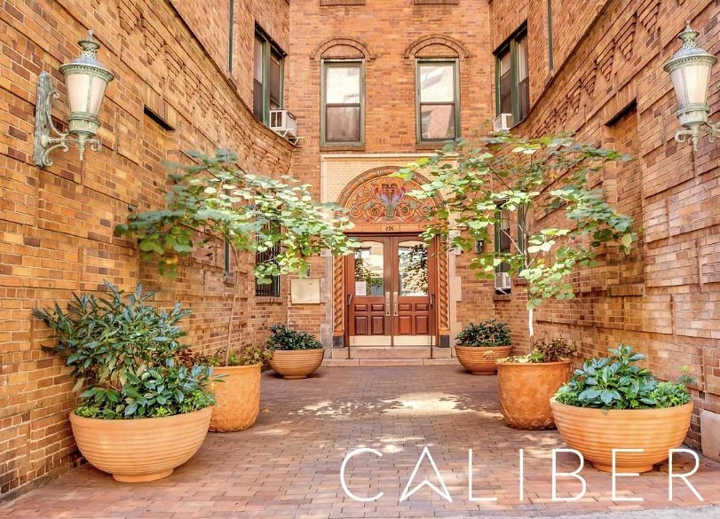 East 70th Street - Photo 8