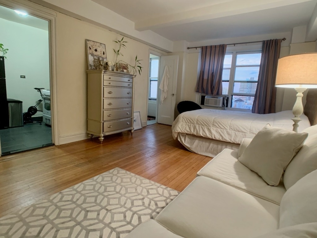 200 West 108th Street  - Photo 4