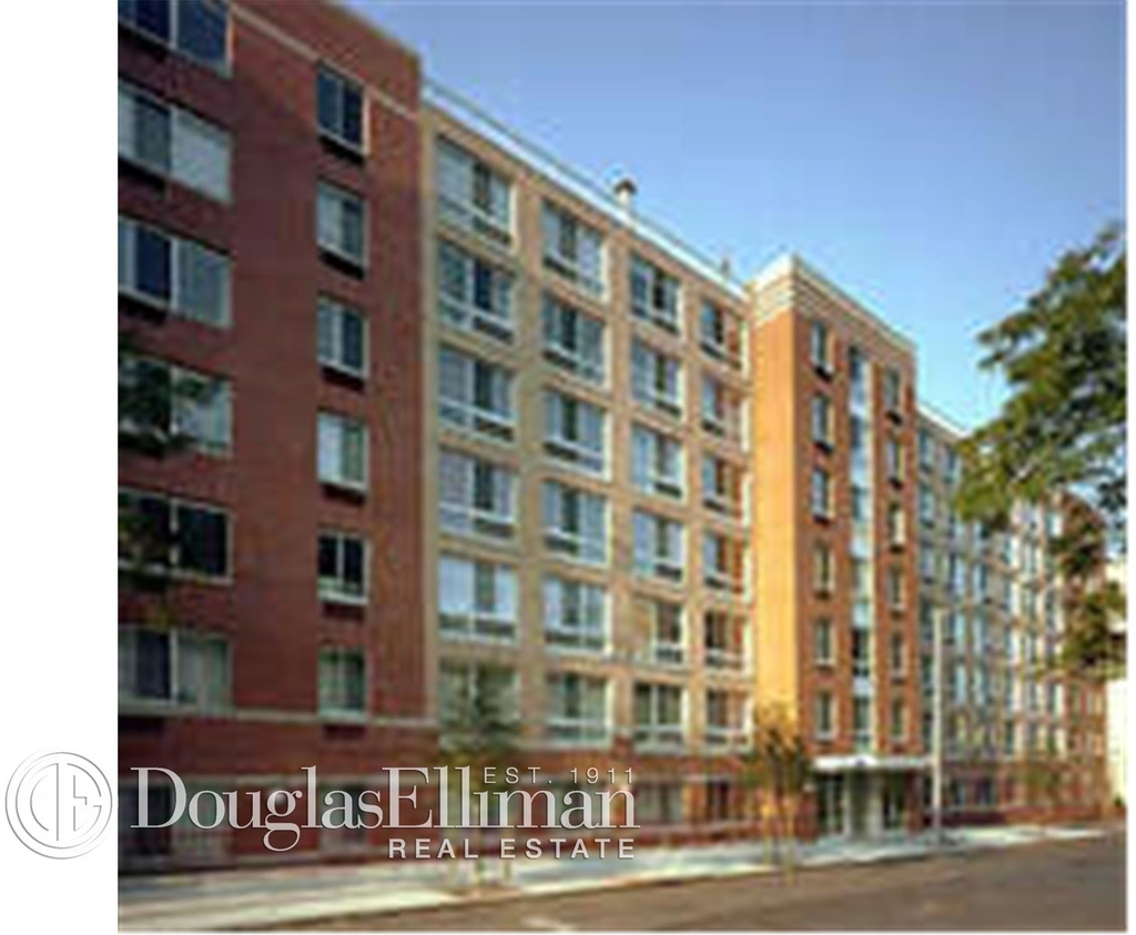 520 West 48th St - Photo 7