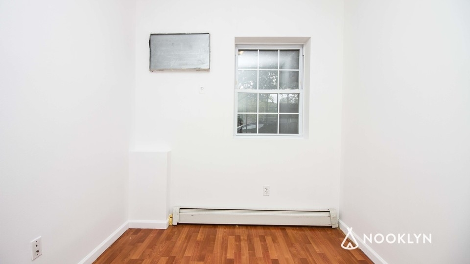 183 Chauncey Street  - Photo 8