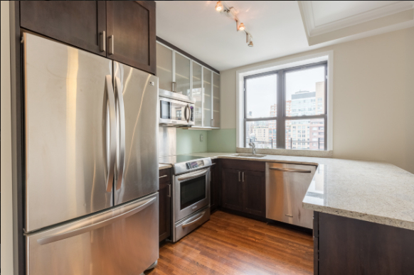 210 W 70th St, Unit 1406 - Photo 3