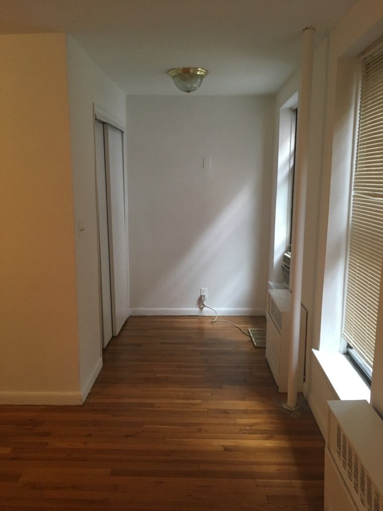 594 Third Avenue - Photo 5