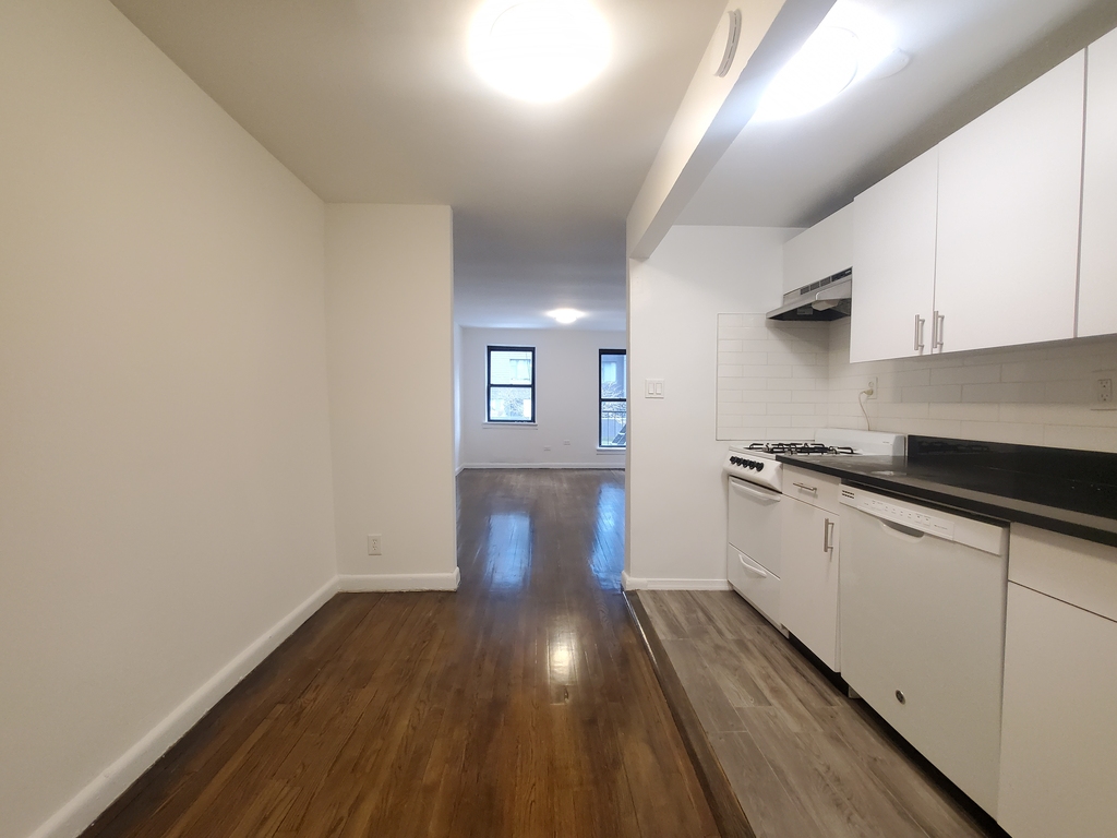 594 Third Avenue - Photo 7