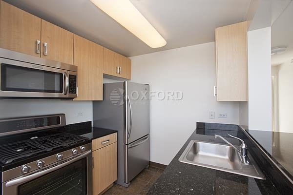 10th Avenue - Photo 2