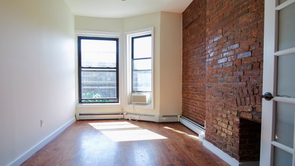 1433 Bedford Ave, Brooklyn - Photo 1