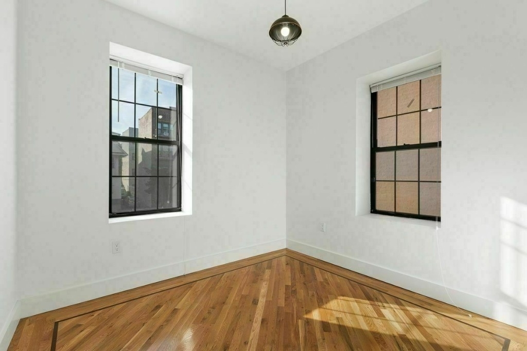 276 east 23rd St - Photo 7