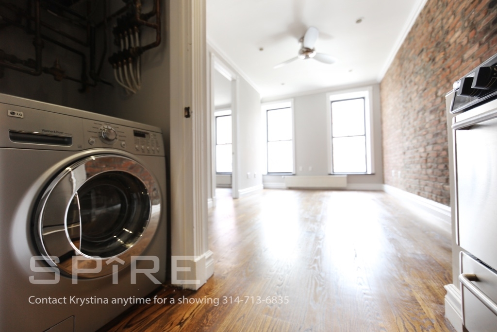 202 East 13th - Photo 2