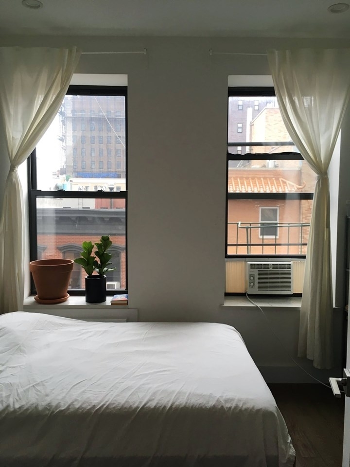 19 Eldridge Street - Photo 1