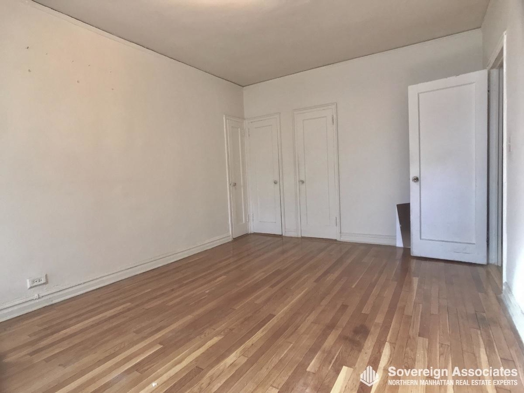 3240 Henry Hudson Parkway East - Photo 3