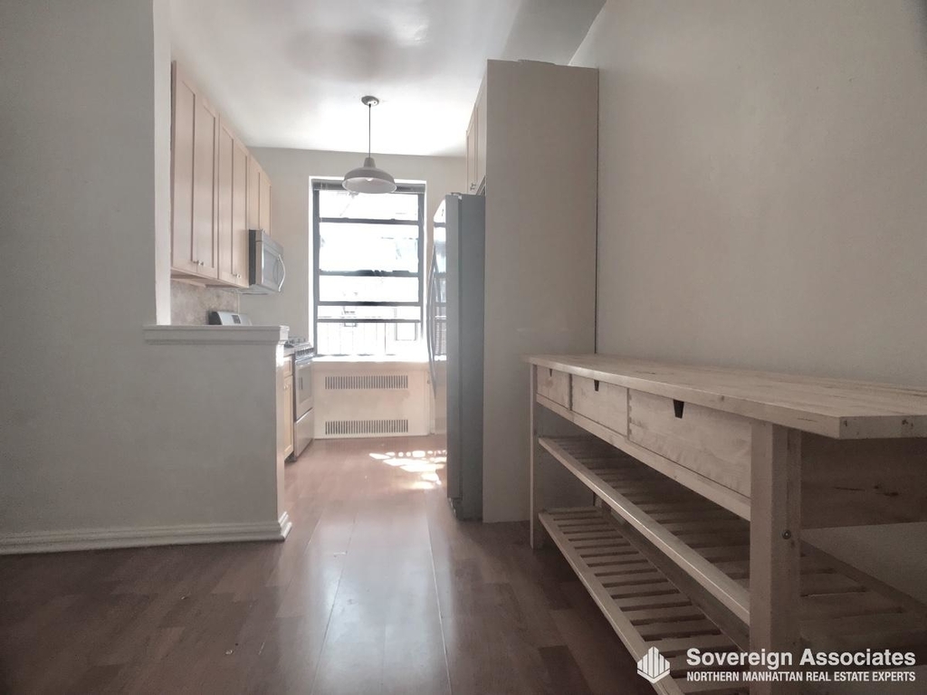 3240 Henry Hudson Parkway East - Photo 10