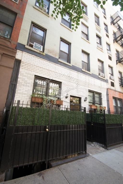 420 East 83rd Street - Photo 14