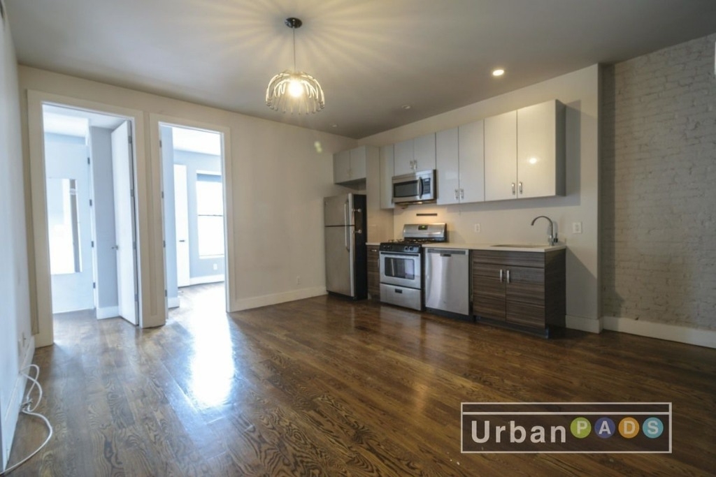 104 Rogers Avenue #2A - Photo 4