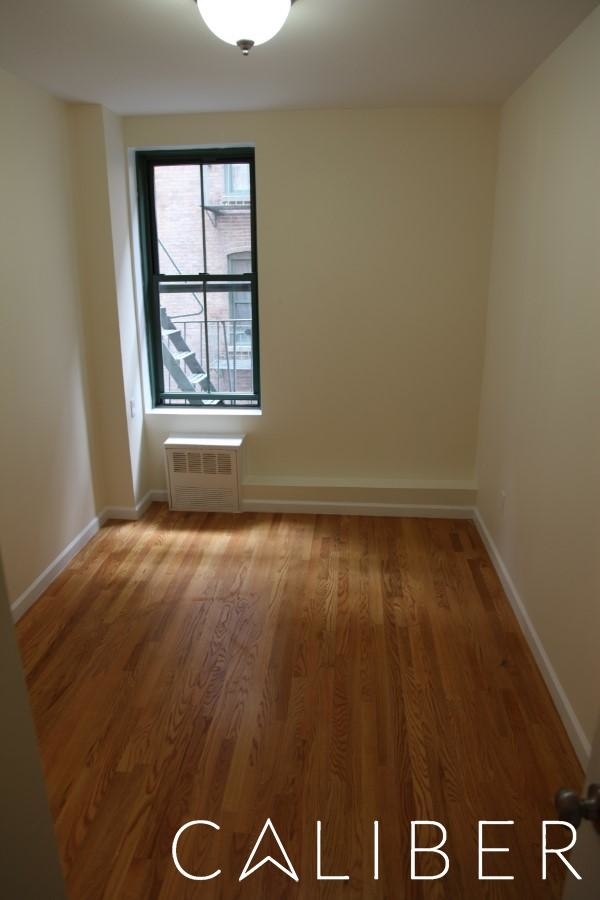 East 79th Street - Photo 3