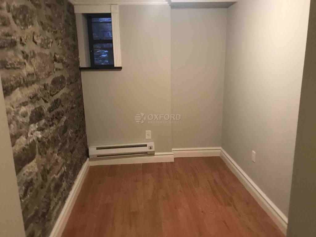 246 Mott Street - Photo 8