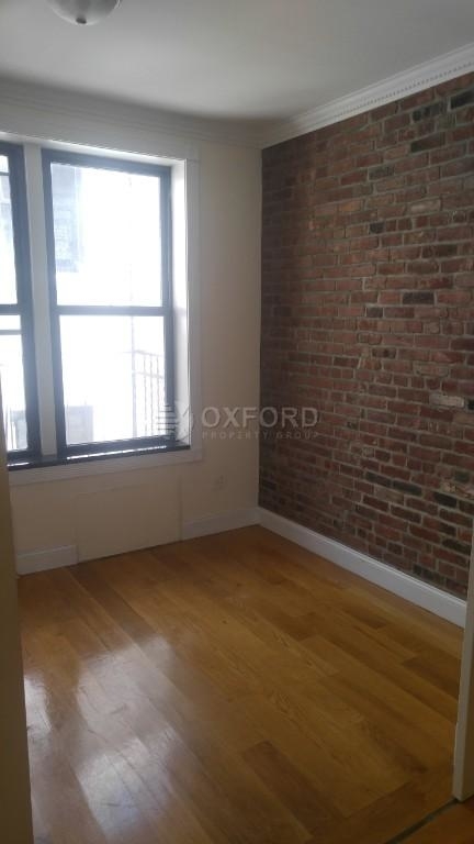 209 E 25th St - Photo 4