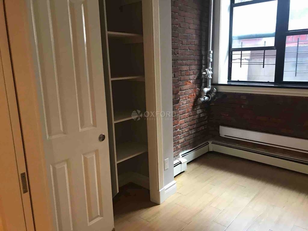 208 East 25th Street - Photo 1