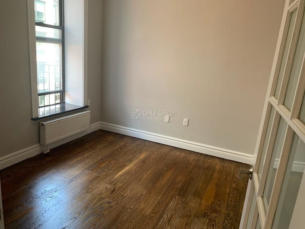 202 East 13th Street - Photo 8