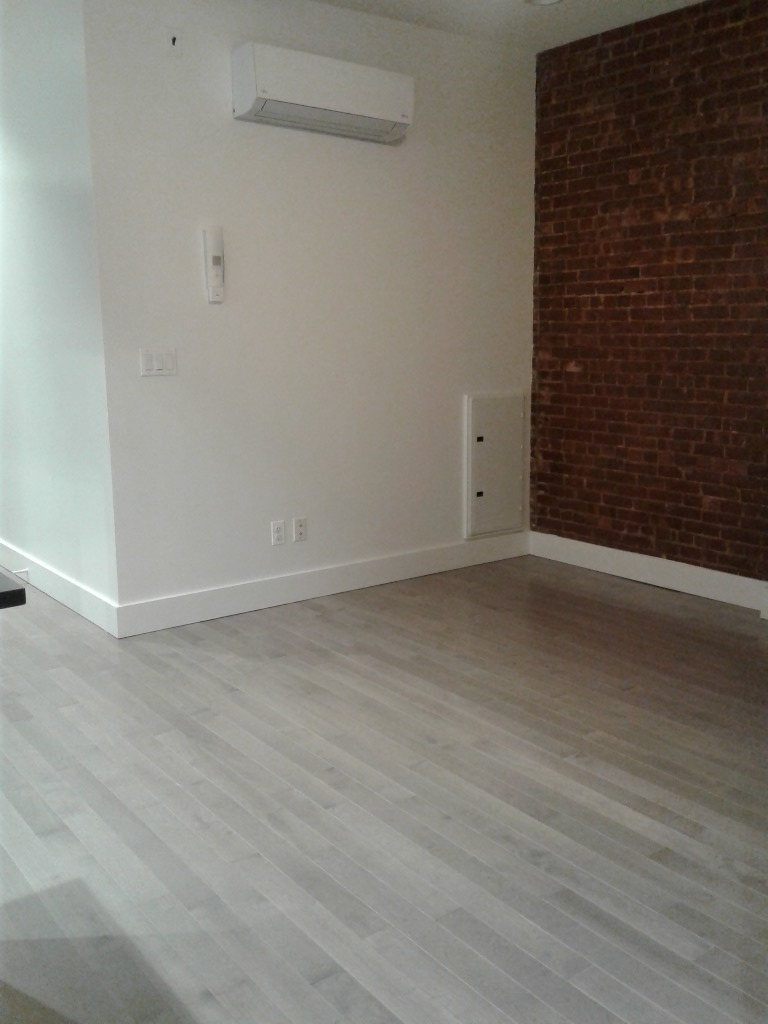 216 East 36th - Photo 4