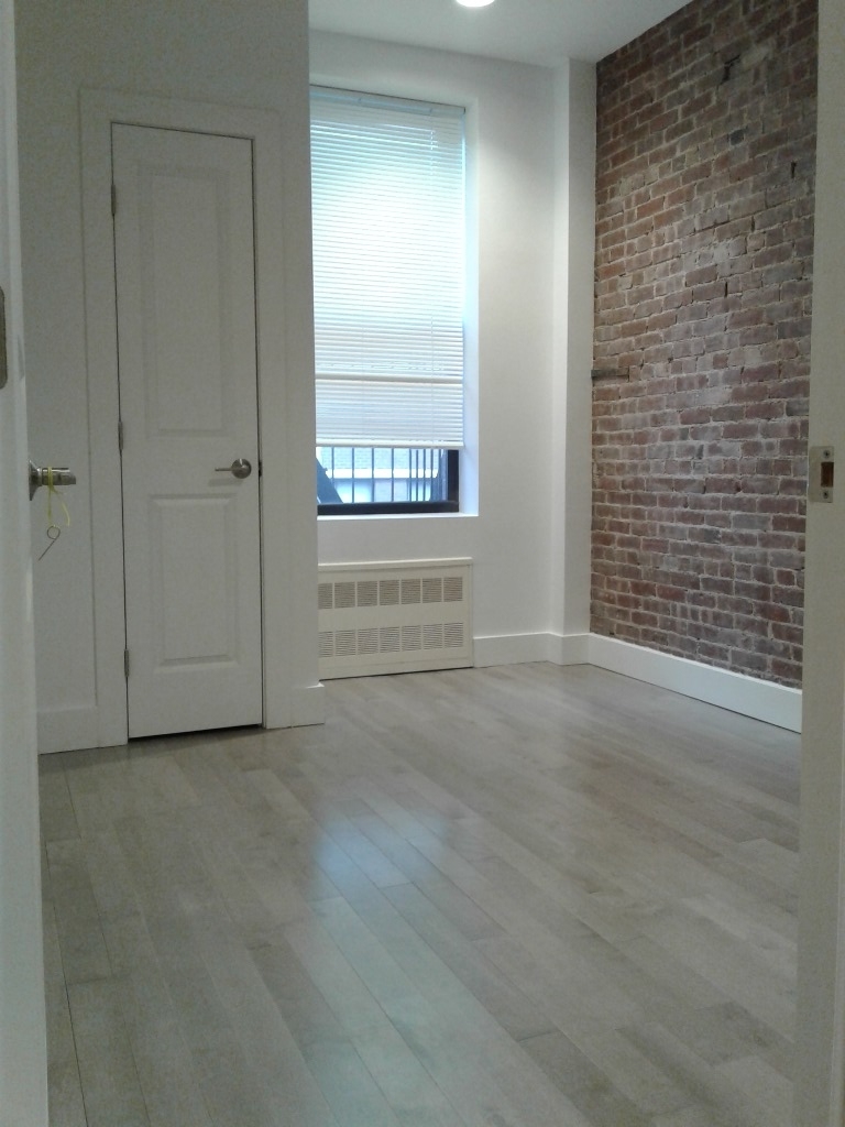 216 East 36th - Photo 6