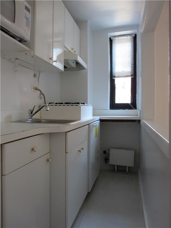 108 East 38th St - Photo 2