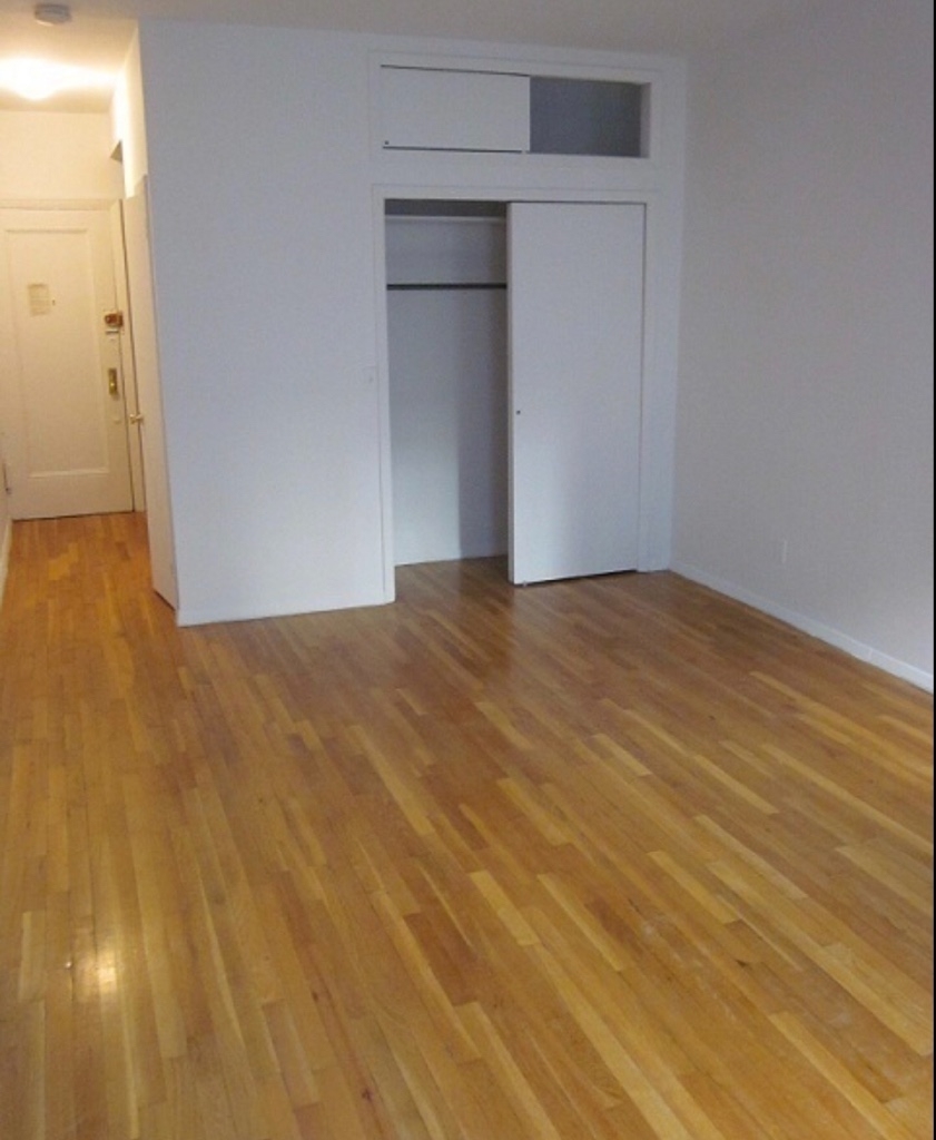  East 93 street  - Photo 2