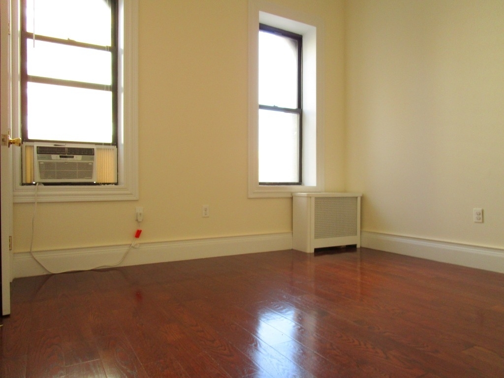 173 Lexington  - Photo 1