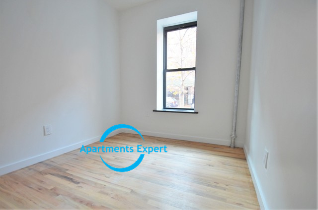 295 West 150th St - Photo 6