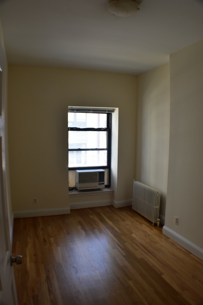 126 East 24 - Photo 5